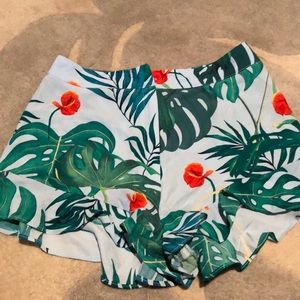 Zara palm leave ruffle shorts